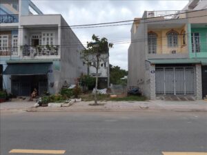 Bán đất mặt tiền đường 15m Bình Chánh